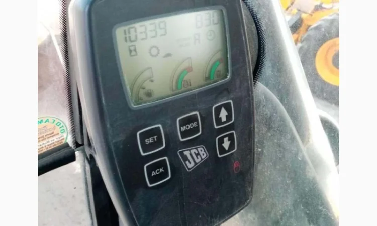 Гусеничный экскаватор JCB JS 360 LC - фото № 9