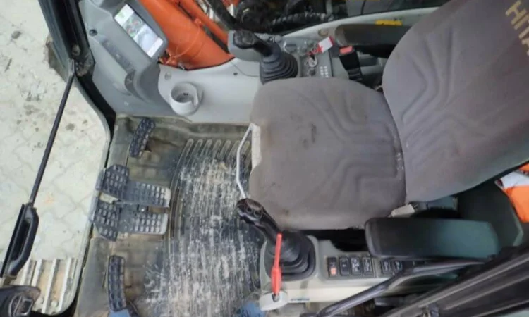 Гусеничный экскаватор Hitachi ZX 350 LC N-5B - фото № 5