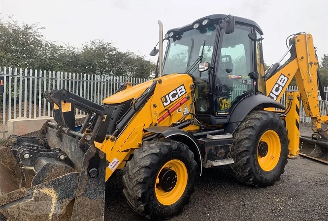 Экскаватор-погрузчик JCB 3CX Contractor - фото № 1
