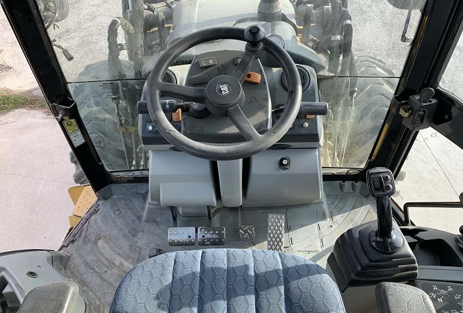 Экскаватор-погрузчик Caterpillar 434 - фото № 9