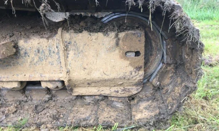 Гусеничный экскаватор JCB JS 160LC - фото № 14