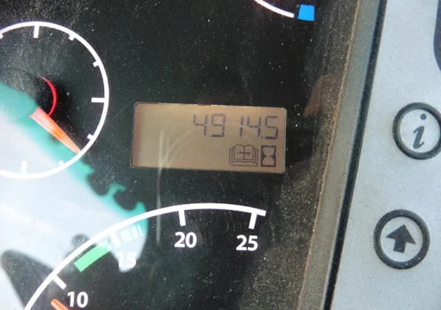 Экскаватор-погрузчик JCB 3 CX Contractor Plus - фото № 10