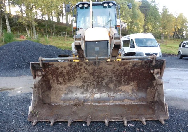 Экскаватор-погрузчик JCB 3 CX Contractor Plus - фото № 1