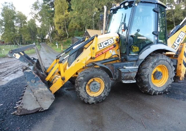 Экскаватор-погрузчик JCB 3 CX Contractor Plus - фото № 2