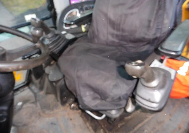 Экскаватор-погрузчик JCB 3 CX Contractor Plus - фото № 8