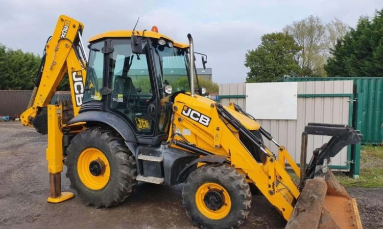 Экскаватор-погрузчик JCB 3CX. Киев - фото № 1