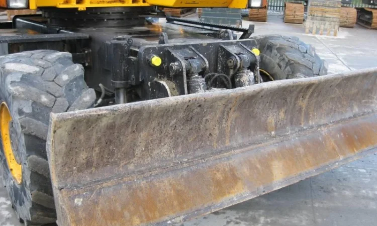 Колесный экскаватор JCB JS 130 W - фото № 10