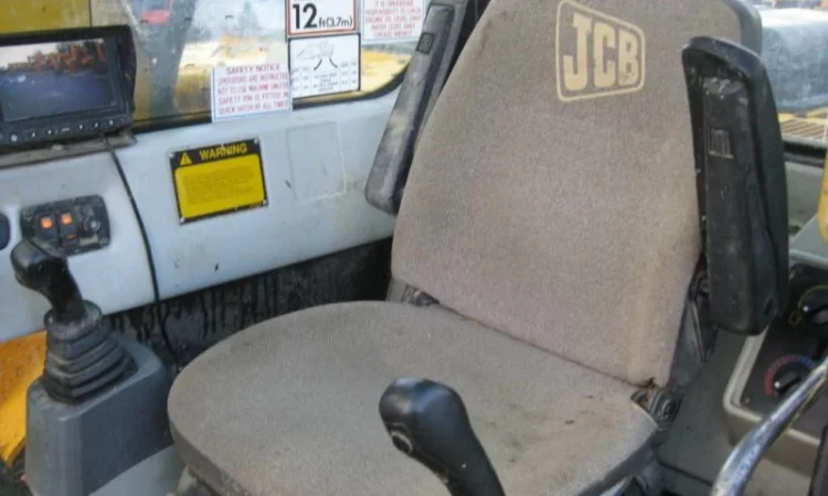 Колесный экскаватор JCB JS 130 W - фото № 4