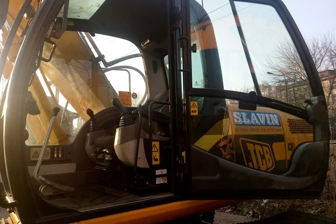Гусеничный экскаватор JCB JS220 LC. Киев - фото № 17