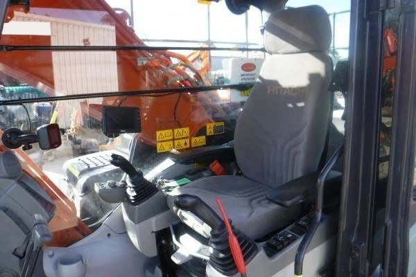 Гусеничный экскаватор Hitachi ZAXIS 350LC-5B - фото № 7