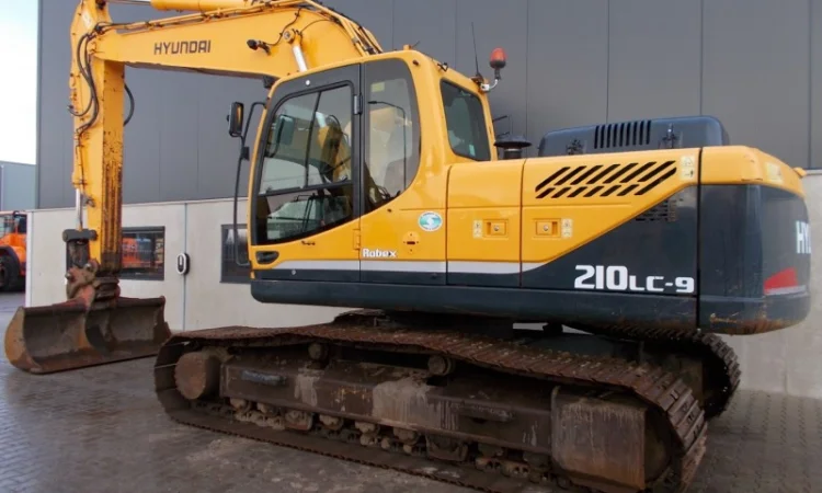 Гусеничный экскаватор Hyundai 210LC-9 - фото № 1