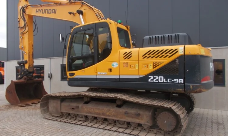 Гусеничный экскаватор Hyundai R220LC-9A - фото № 9