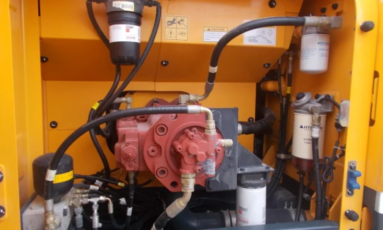 Гусеничный экскаватор Hyundai R220LC-9A - фото № 3