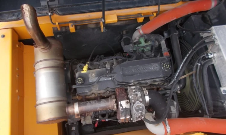 Гусеничный экскаватор Hyundai R220LC-9A - фото № 8