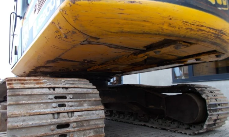 Экскаватор JCB JS200LC на гусеничном ходу - фото № 2