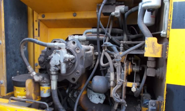 Экскаватор JCB JS200LC на гусеничном ходу - фото № 7