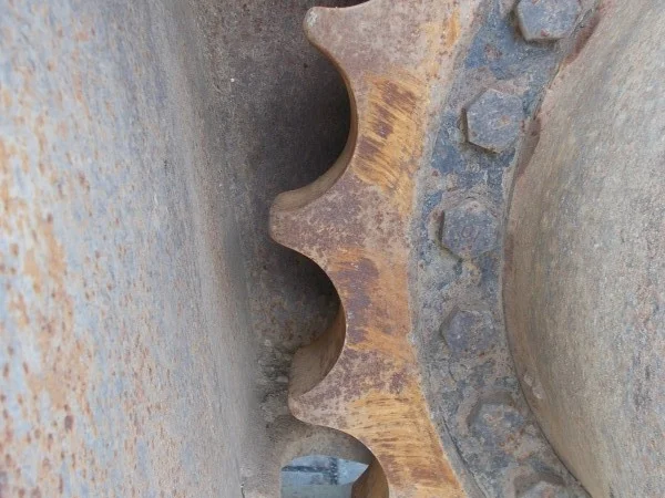 Экскаватор короткого радиуса Kobelco SK235SR на гусеничном ходу - фото № 12