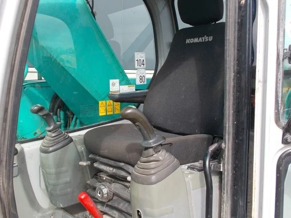 Экскаватор короткого радиуса Kobelco SK235SR на гусеничном ходу - фото № 3