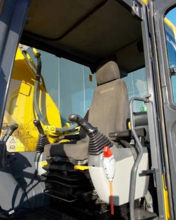 Гусеничный экскаватор Komatsu PC210LC-8 - фото № 2