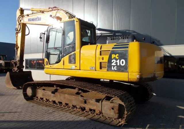 Гусеничный экскаватор Komatsu PC210LC-8 - фото № 1