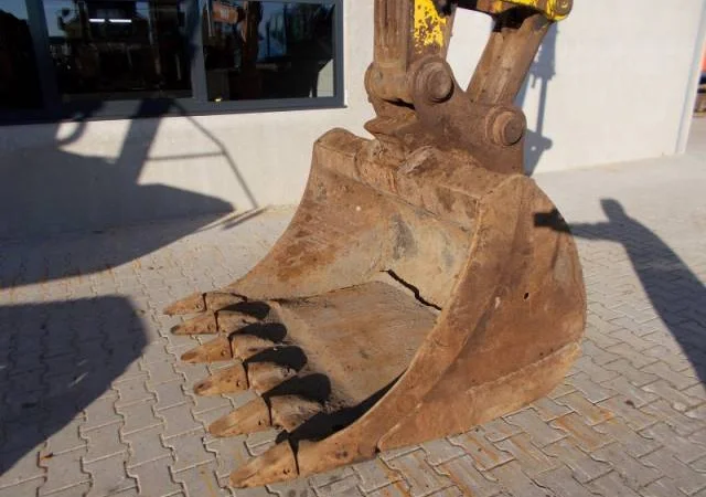 Гусеничный экскаватор Komatsu PC210LC-8 - фото № 8