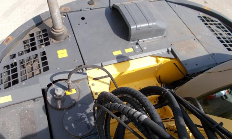 New Holland - экскаватор сверхмалого радиуса Kobelco E235BSR-2 - фото № 10