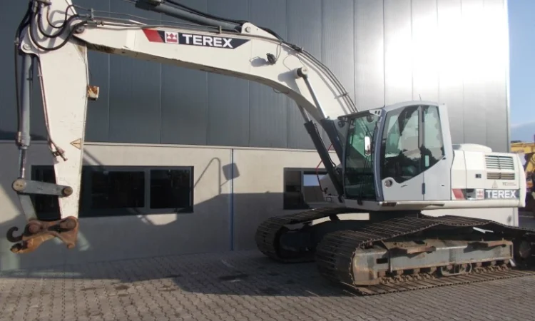 Экскаватор Atlas-Terex TC225LC на гусеничном ходу - фото № 1