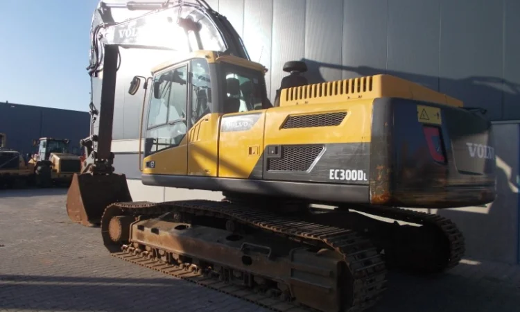 Гусеничный экскаватор Volvo EC300DL - фото № 1