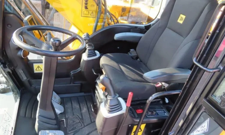 Колесный экскаватор JCB JS 145 W - фото № 5