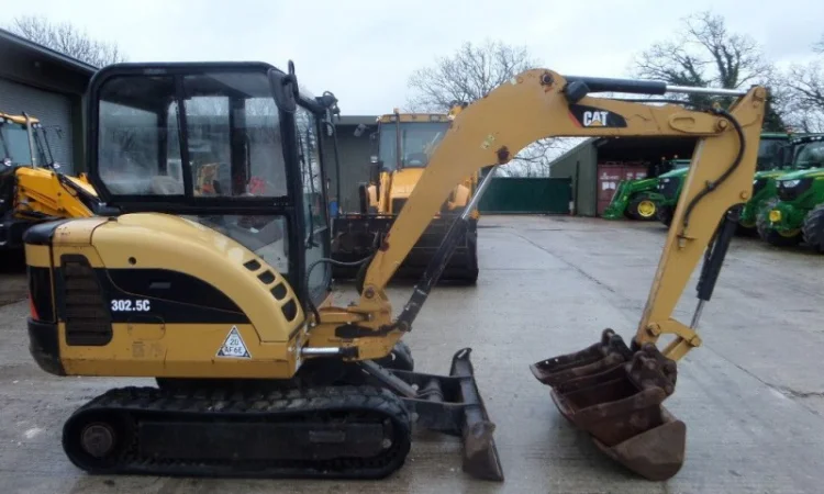 Мини экскаватор Caterpillar 302.5C - фото № 2