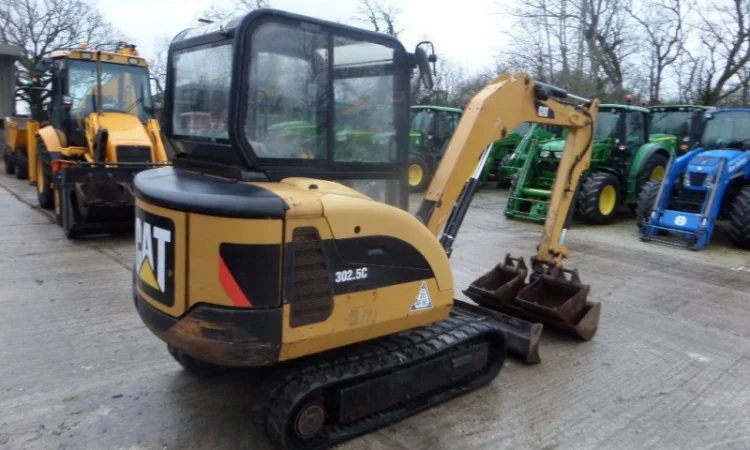 Мини экскаватор Caterpillar 302.5C - фото № 3
