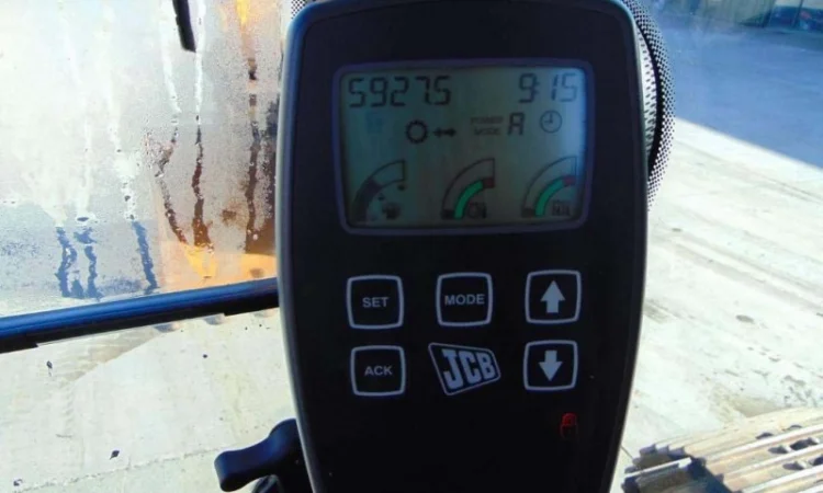 Экскаватор гусеничный JCB JS 220 LC - фото № 5