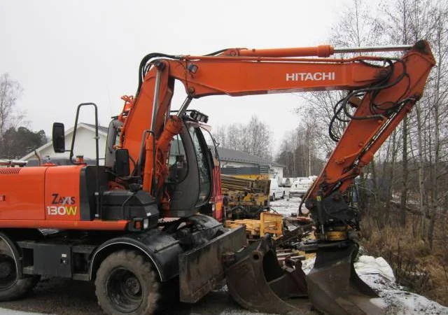 Экскаватор Hitachi ZX 130 W - фото № 4