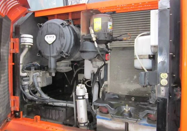 Экскаватор Hitachi ZX 130 W - фото № 5