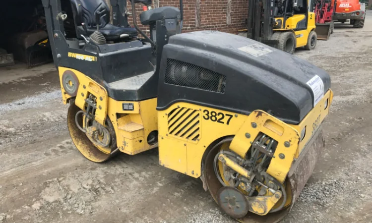 Дорожный каток Bomag BW 100 AD - фото № 9