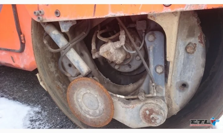 Купить Дорожный каток Hamm HD75 - фото № 5