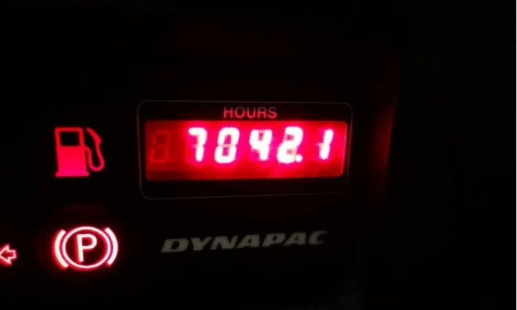 Дорожный каток Dynapac CG 233 HF - фото № 4