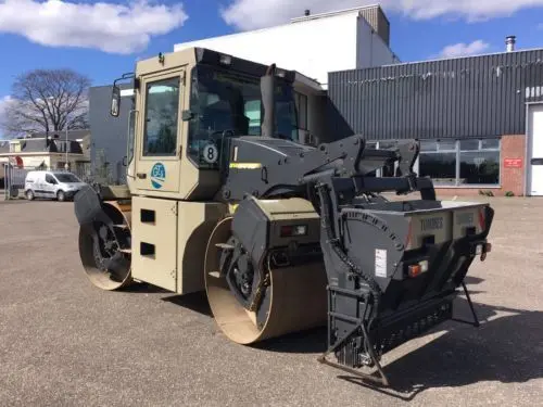 Двухвальцевый каток BOMAG BW 174AD по доступной цене - фото № 2