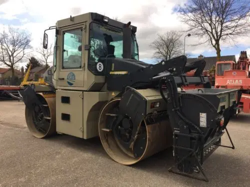 Двухвальцевый каток BOMAG BW 174AD по доступной цене - фото № 7