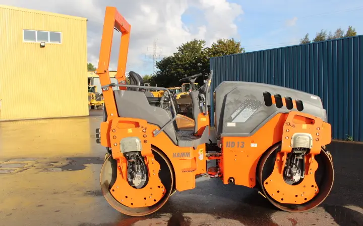 Тандемный каток Hamm HD13VV - фото № 9