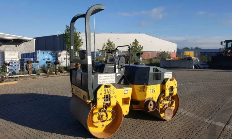 Дорожный каток Bomag BW135 - фото № 7