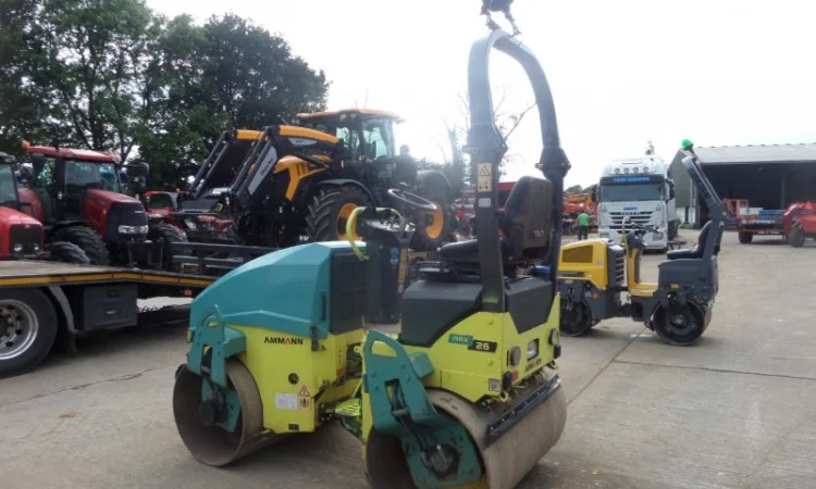 Двухбарабанный каток Ammann ARX26 - фото № 3