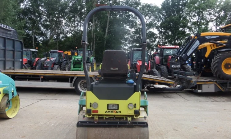 Двухбарабанный каток Ammann ARX26 - фото № 5
