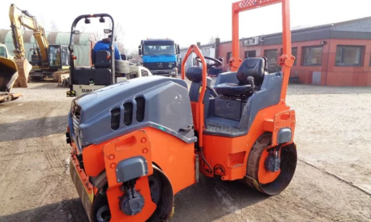 Тандемный каток Hamm HD 12 VV - фото № 9