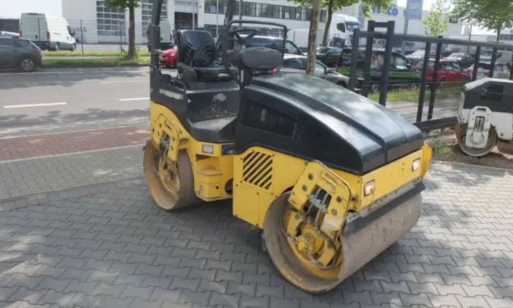 Комбинированный каток Bomag BW125 - фото № 1