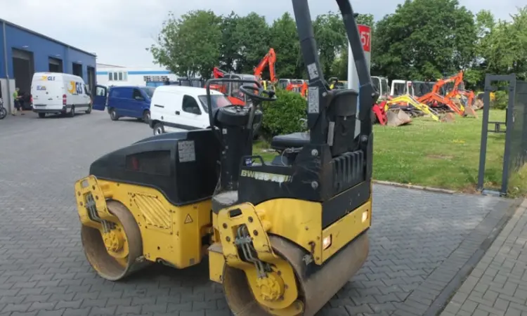 Комбинированный каток Bomag BW125 - фото № 4
