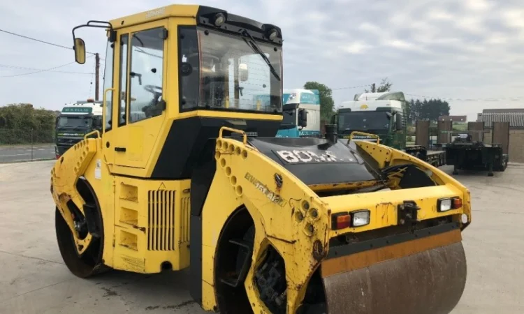 Гладковальцевый каток BOMAG BW161 AD-4 - фото № 11