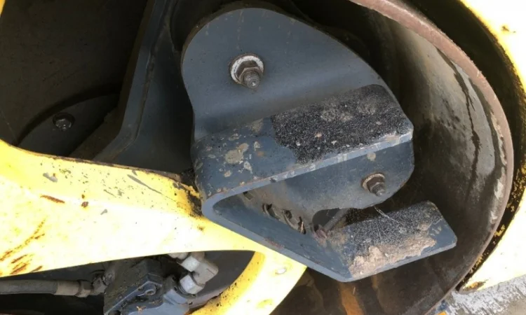 Гладковальцевый каток BOMAG BW161 AD-4 - фото № 15