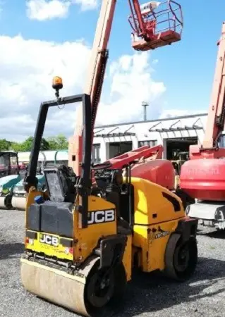 Дорожный каток JCB VMT 260 - фото № 7