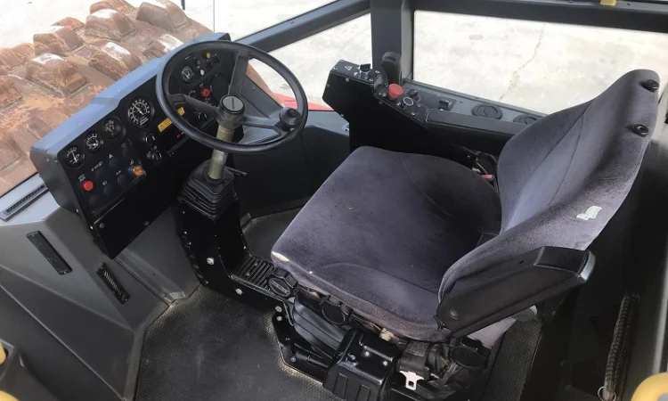 Каток грунтовой Dynapac CA602 PD - фото № 9